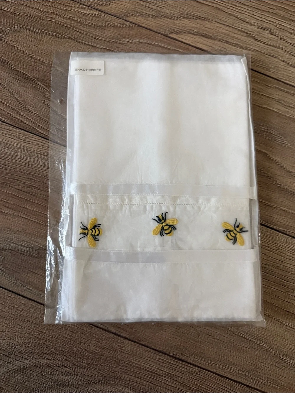 White Bee Embroidered Kitchen Towel - Set of 1